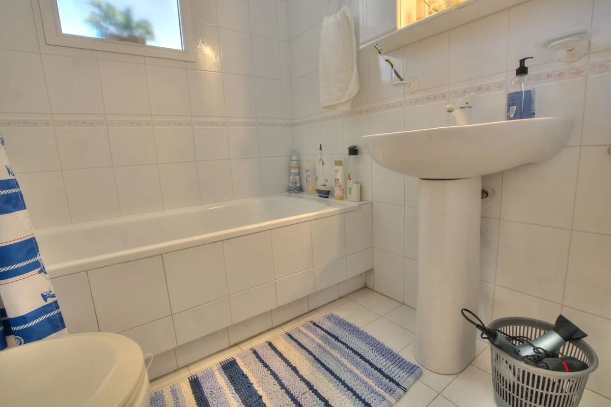 a9bfc54b-458d-485d-beaf-de4f4f0f5a2b