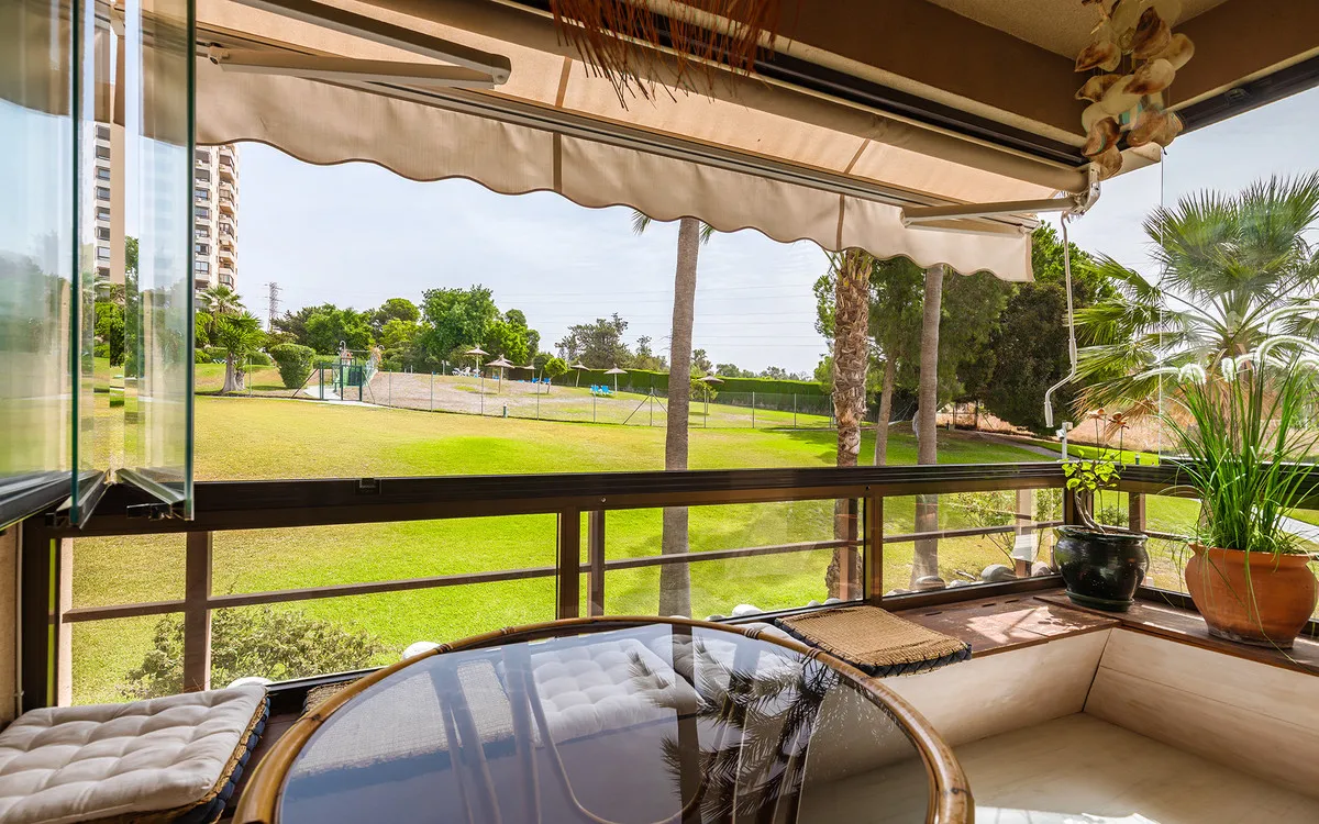 e9f071c1-4274-4d36-b2f5-64a42a903fbf