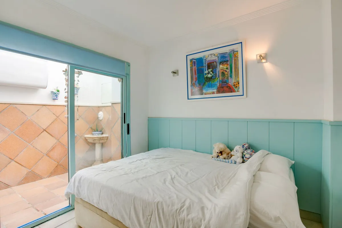 48f3c99f-b8f6-44ed-ac26-27b317c09c25