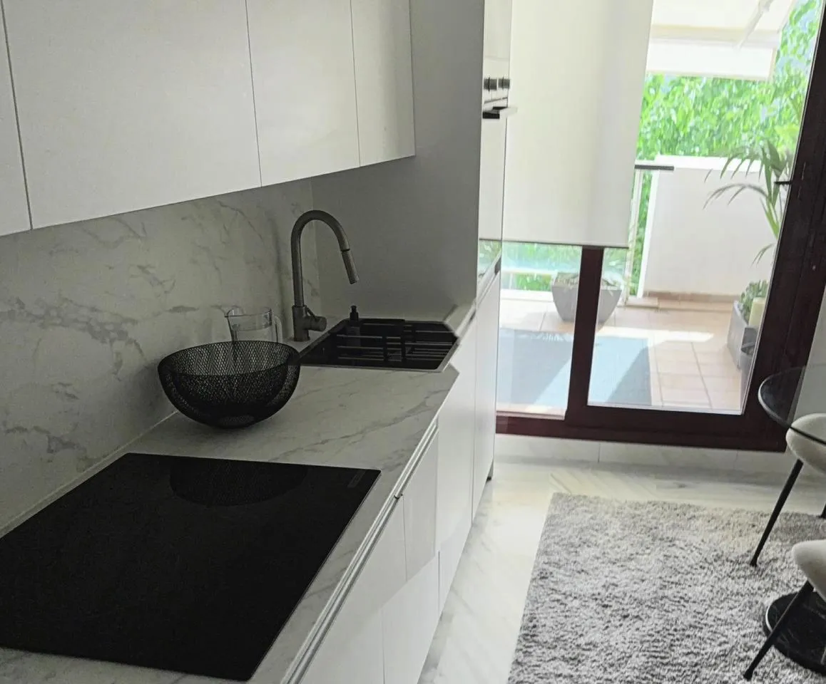 327bc9a0-0df5-4985-b065-668942dd6e48