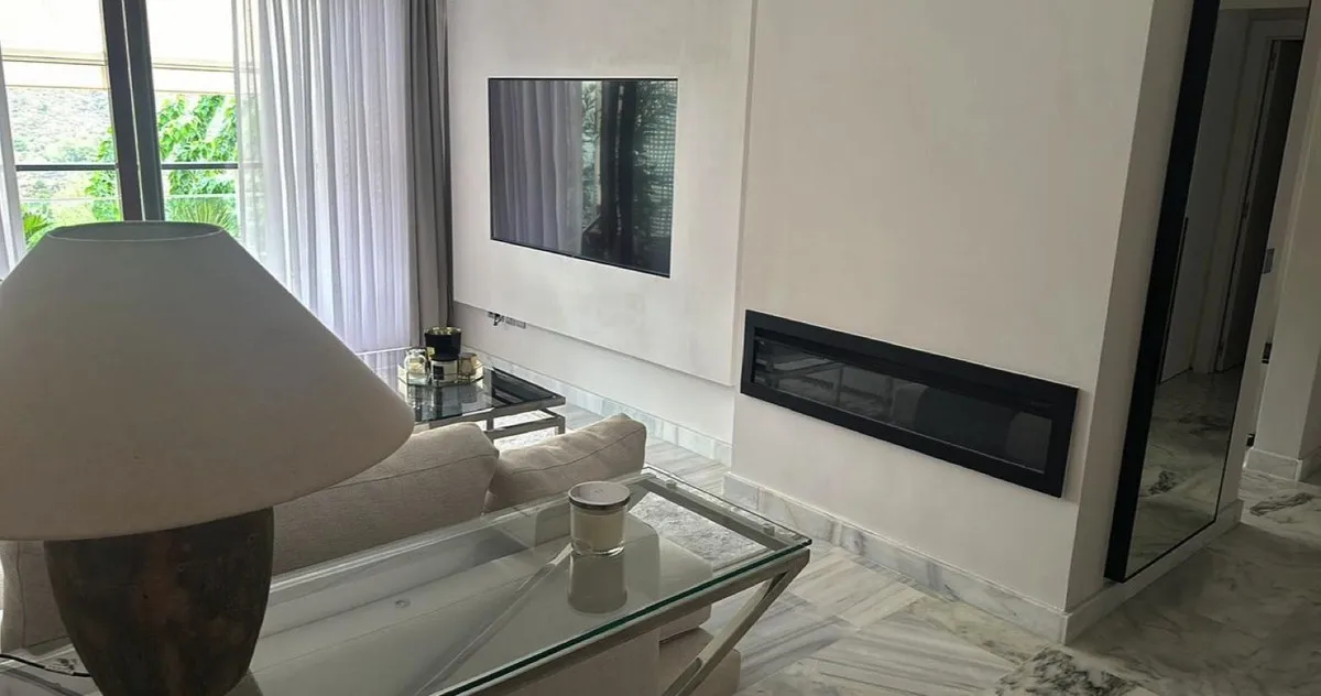 42a90201-2e60-4828-b41a-a8d5ee0d08ab