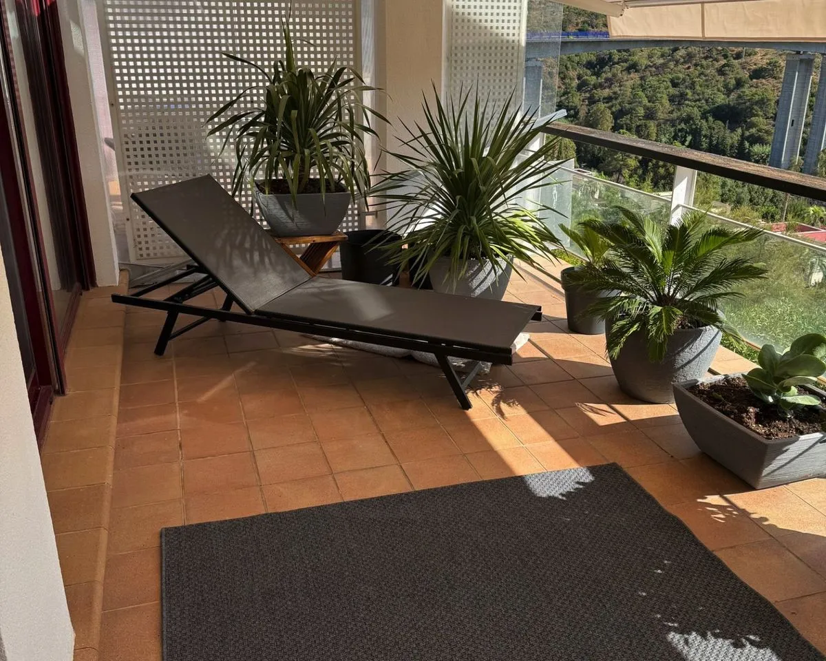 d7b3ca96-5c16-4e6d-90de-0cca2807e02f