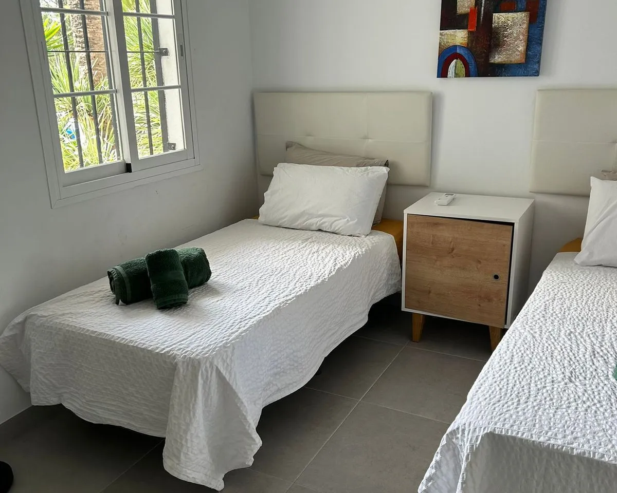 6e991952-9231-46e6-834c-9f91332370b9