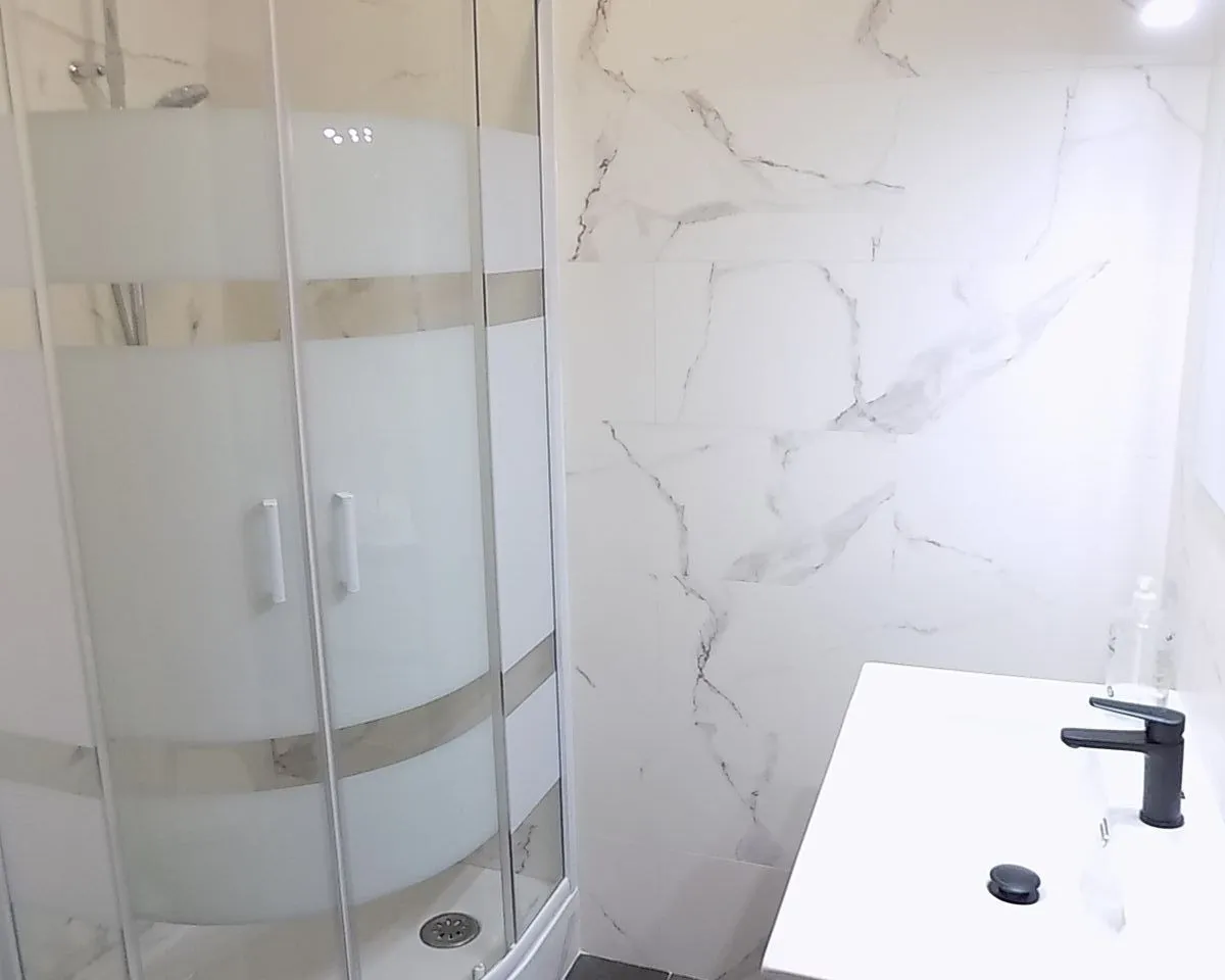 9d61cf45-7595-4d87-9455-6f9e766b6ec4