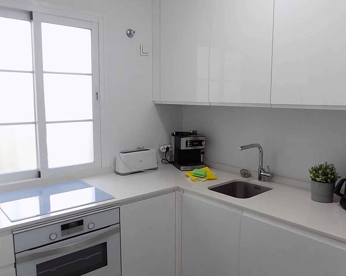 fc8ea31e-6d8f-4bbe-b406-085f8a035389