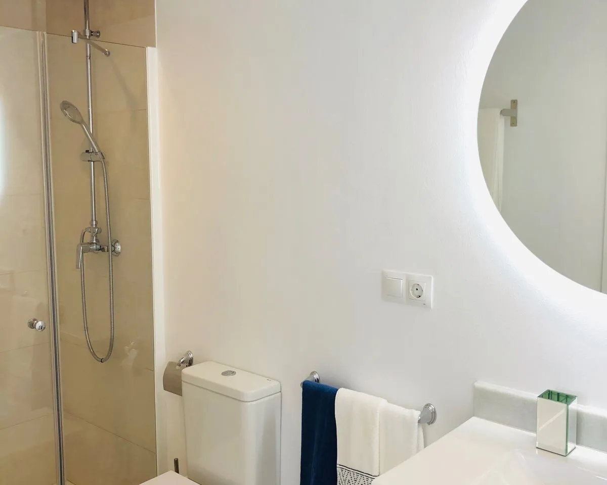 334f9447-c4b0-48e5-b3a7-fe208a957f1c