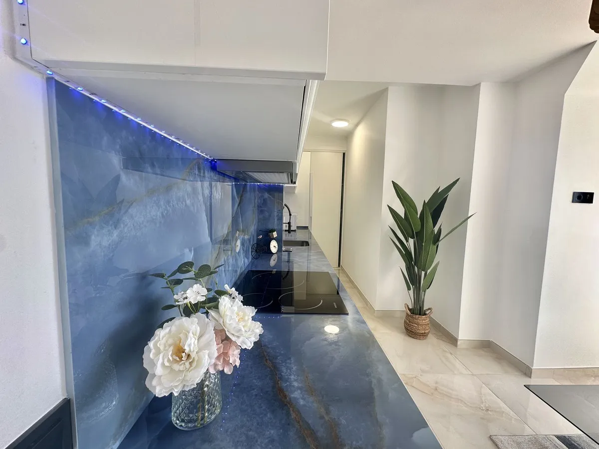 3fc1d10c-eed3-42f5-a721-7c75935ddc2b