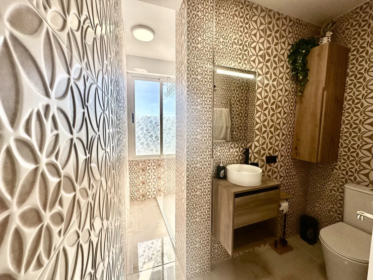 858810fa-3a08-460c-83ec-77092dae0e32