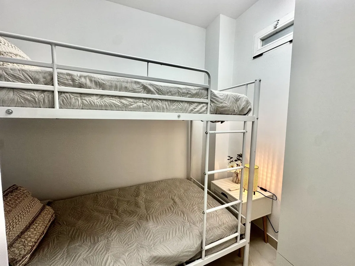 d4868e37-6445-4a84-9a6b-313b3f0ac6c0