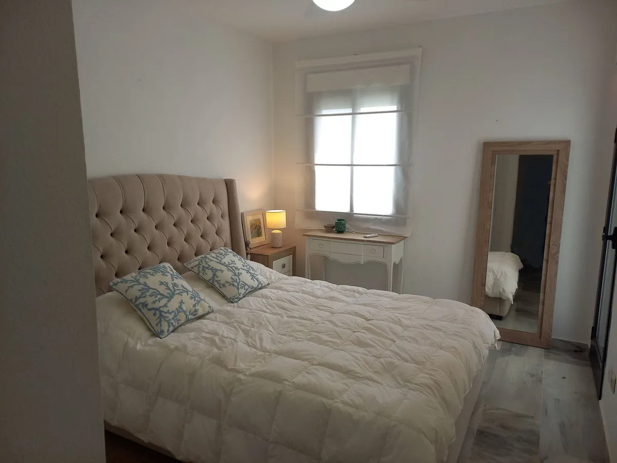 c6a0ff1b-438b-4d61-835c-4a8b2312c640