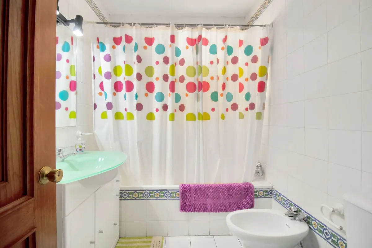 f27e1550-8fb0-4fb1-97c1-62073e500707