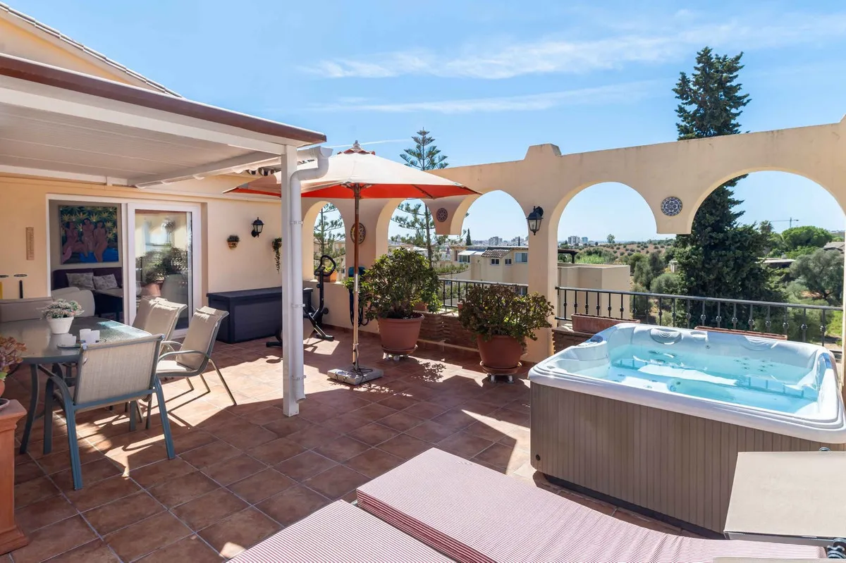 0eeecc9b-2604-412a-82e9-9e798ac60ddf