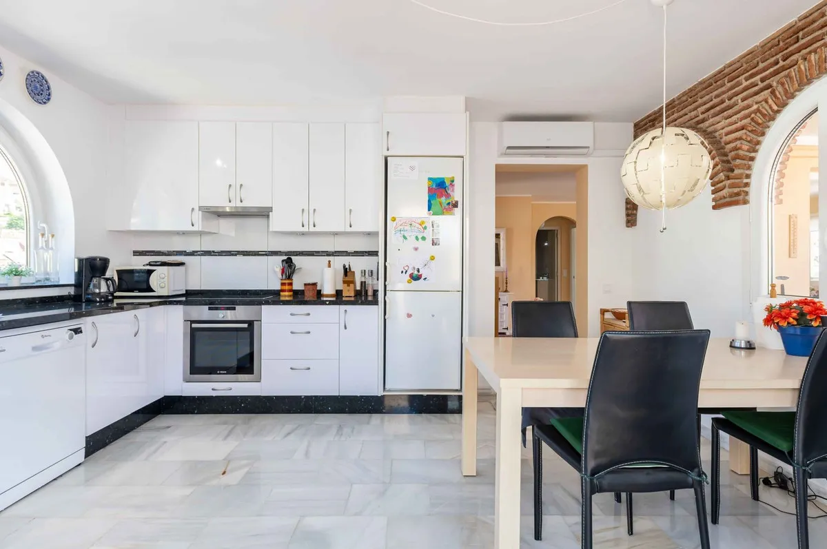 7f72672a-a7b6-4d77-9a43-0c424fe4a35b