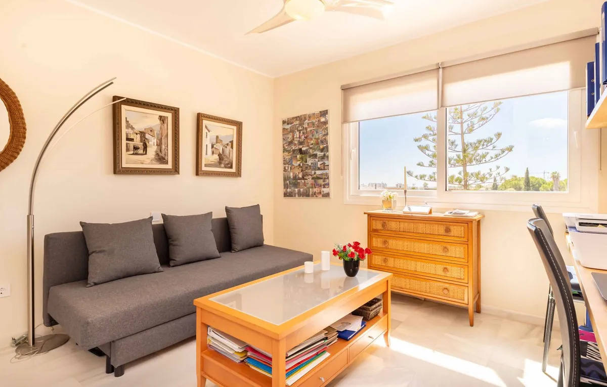 870952bd-3cb1-4ede-9aa2-f63e3f8019ed