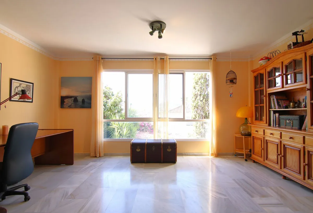 05d401e3-ce1c-4e9f-81f8-c61714d85018