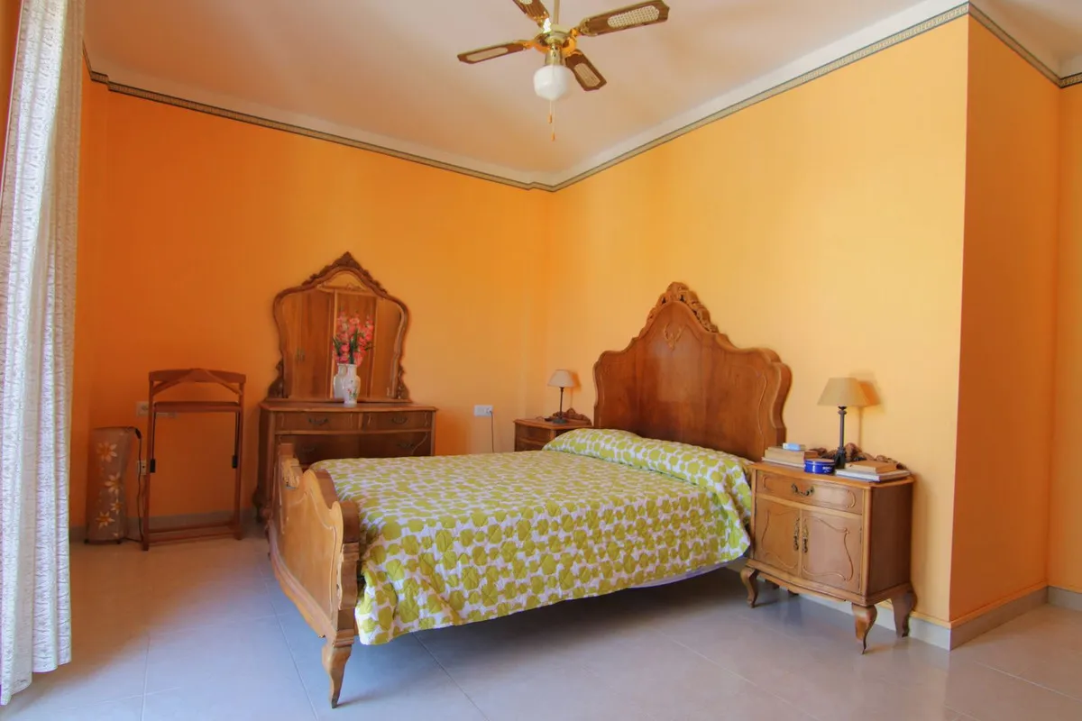 43dbffb9-670a-42db-8954-c2b685c805ae