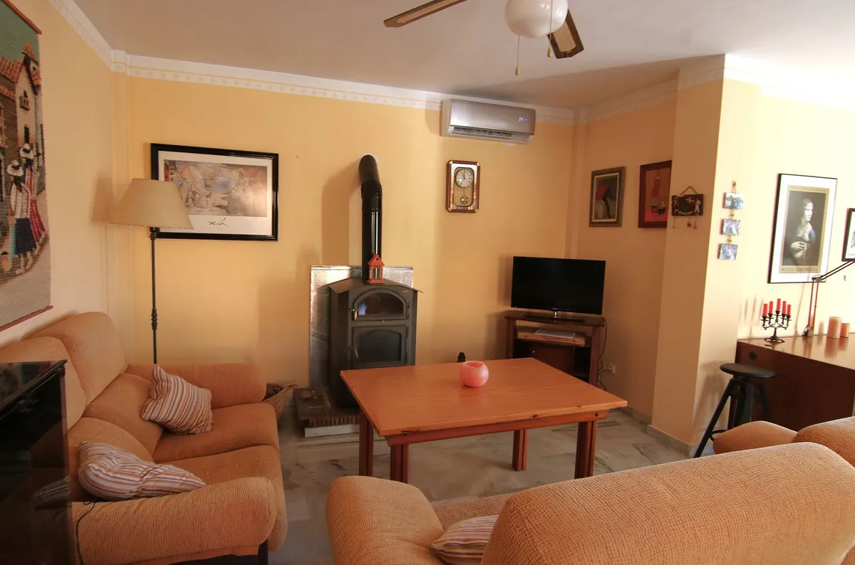 456b2d09-0765-4882-b231-5e286a7a1bdd