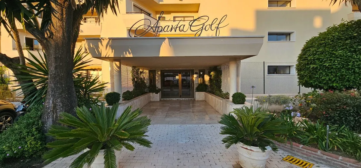 74ab21ee-0b89-4c2f-b210-59e9a422e904