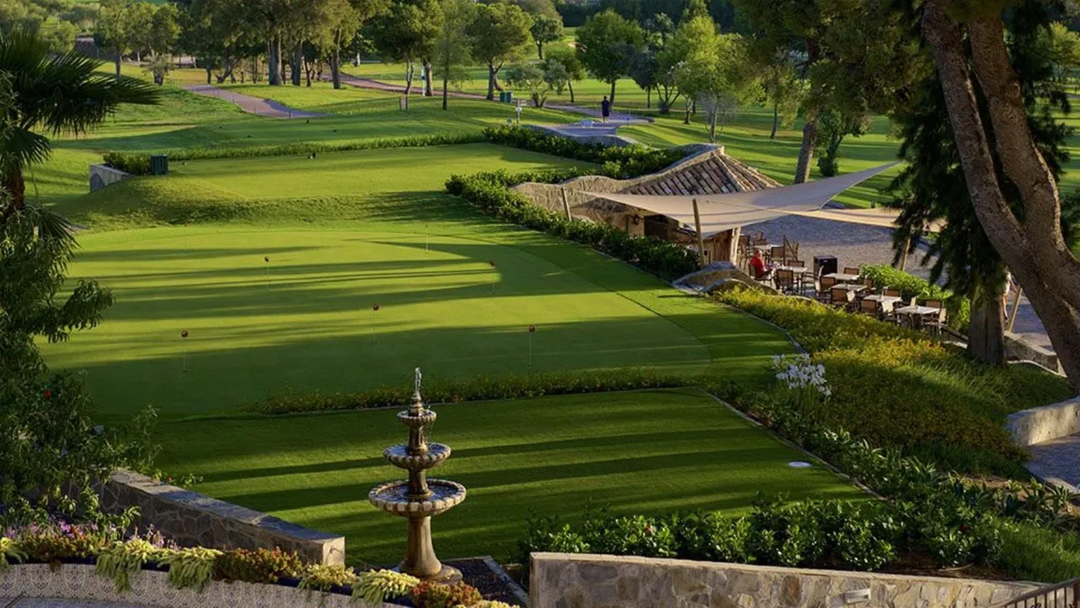 c5f1a53a-9be3-4b37-b987-41e8c2a3a61e