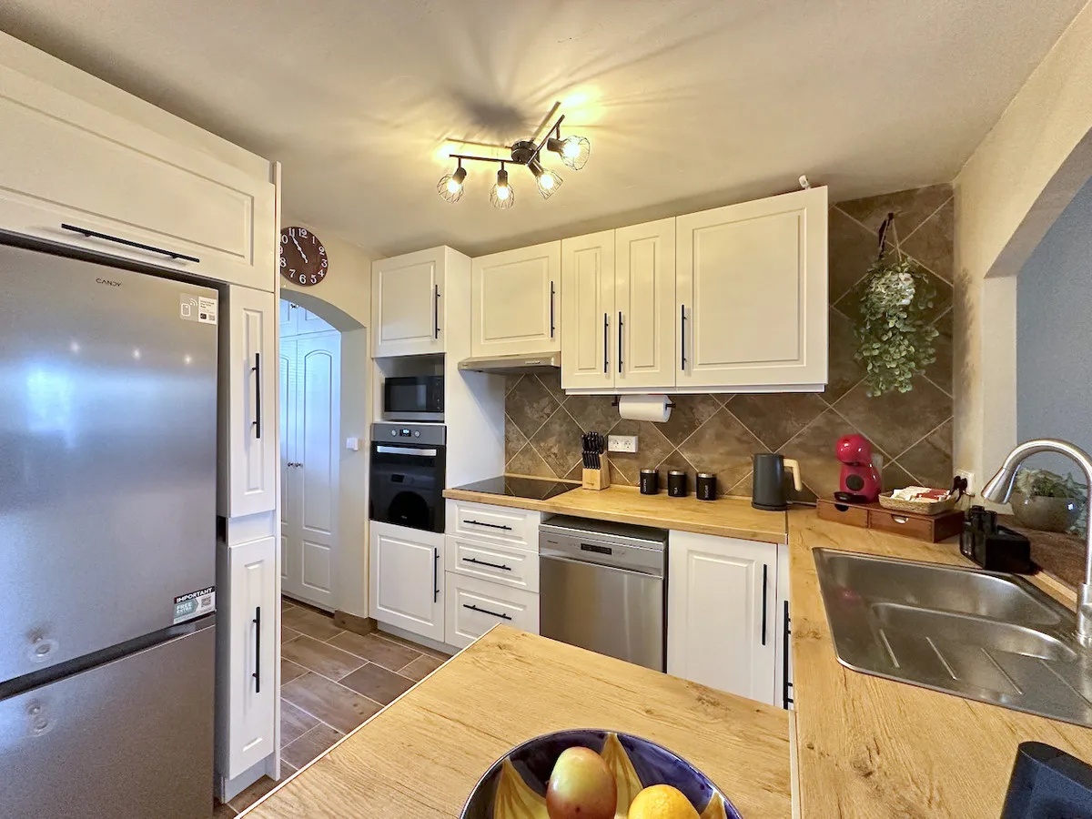 40257522-2dd0-40ac-a10c-18b97f91d755