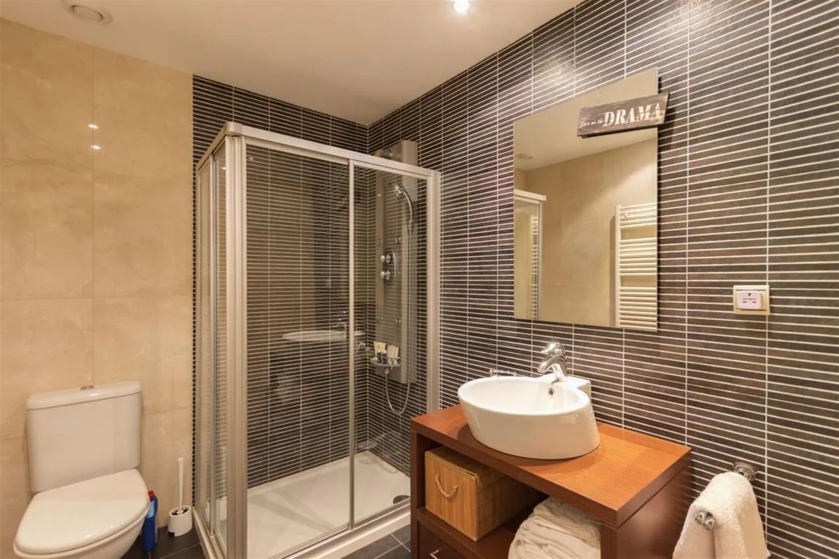 240579a2-4153-4339-af3a-91f3523952ab