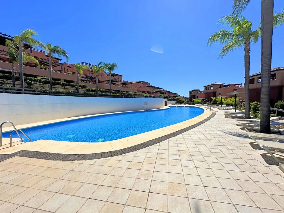 912fd5d4-d047-4e45-8e08-c180832f793f