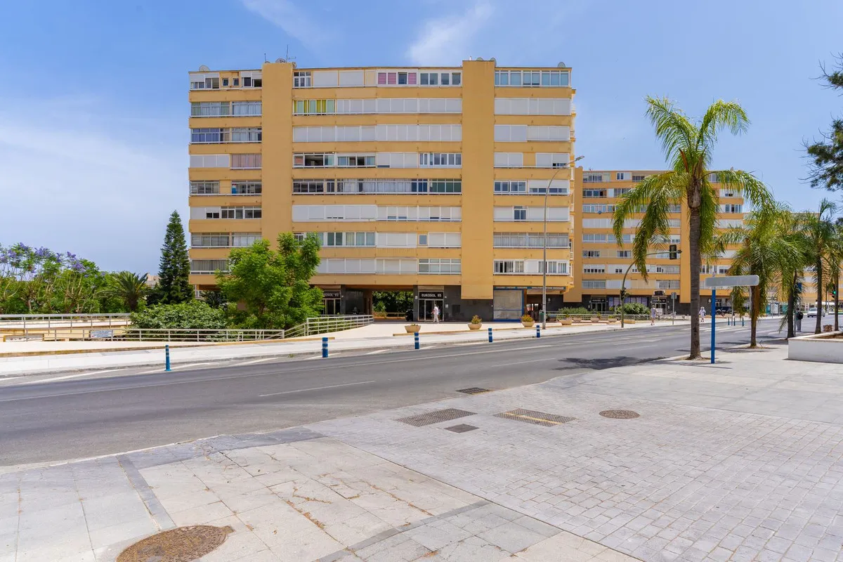 38513a83-d073-4d84-b1b3-8aba5a984254