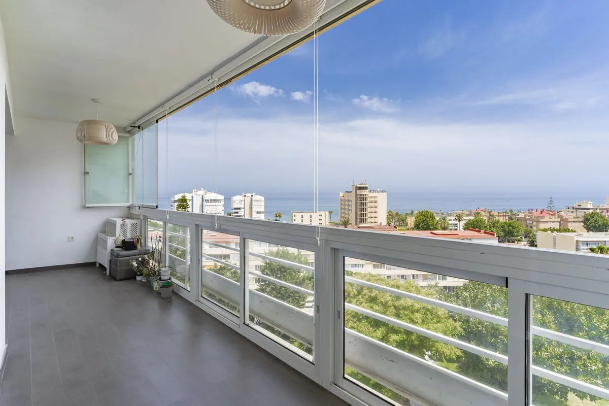 6d9d21fc-fdde-478f-995e-77ece9faafb1