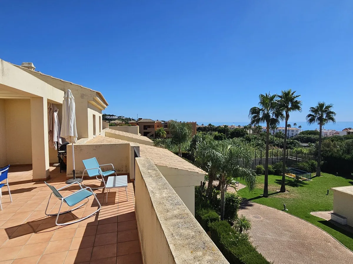 10f7e822-b0f9-4438-80e7-b671b219af94