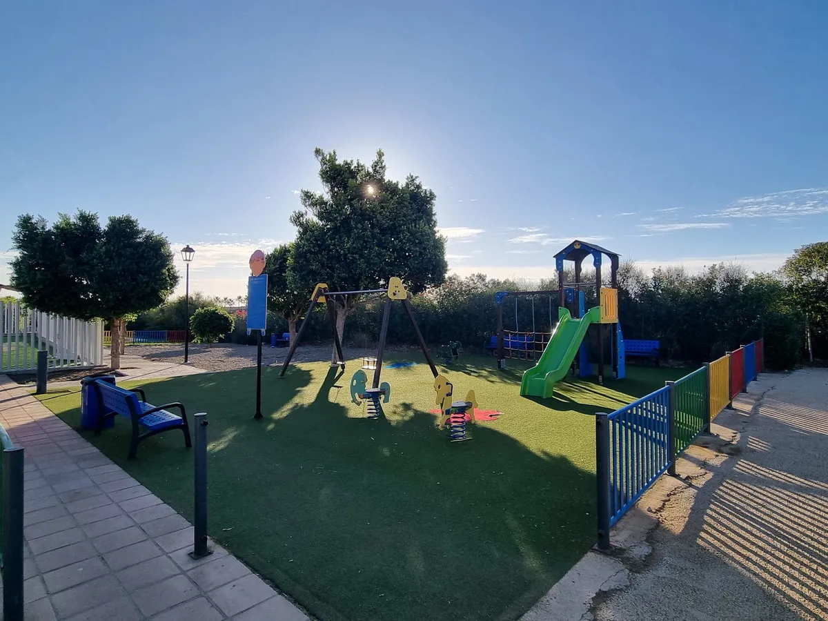 b5ba2ed8-e185-4d41-b898-2525259f7ed2