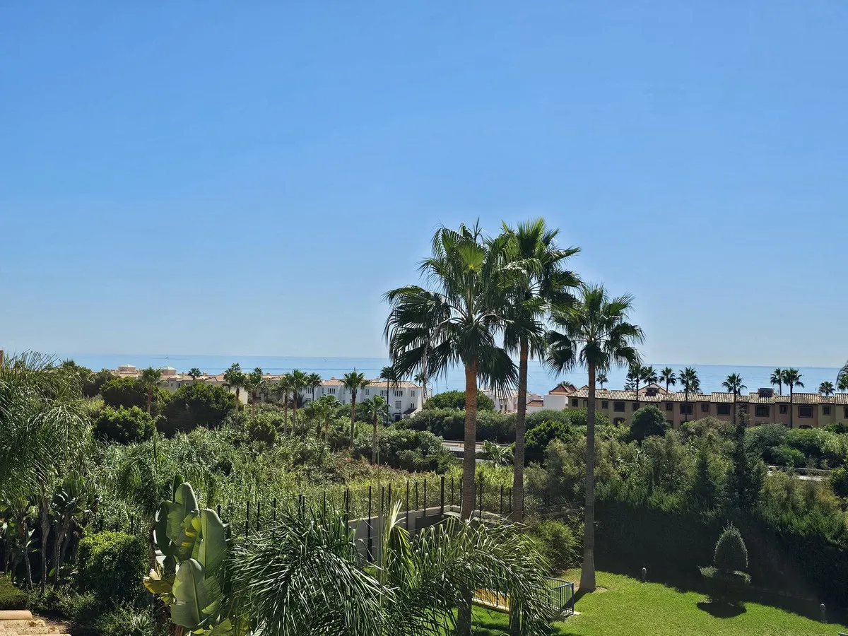 ffe764d7-84f9-4ca3-bb56-1e9eac4371ea