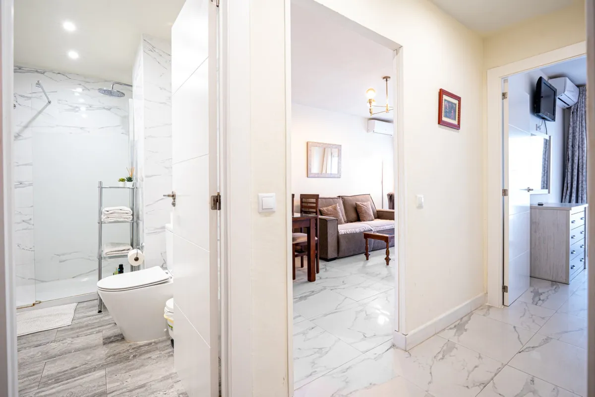 824a6494-6c33-48e5-8261-85d039fab41d