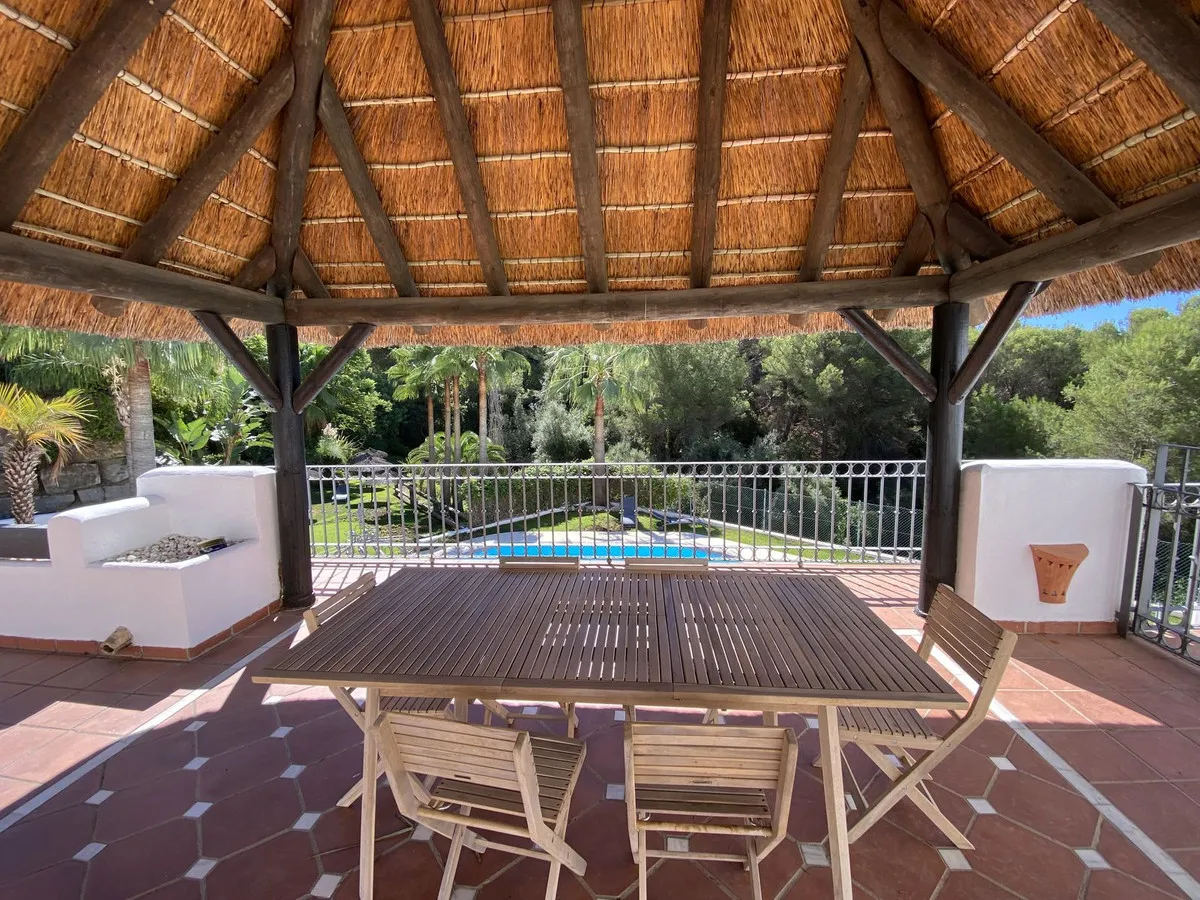 b0a6d8cd-0c9f-474c-8953-e9896b6e8639