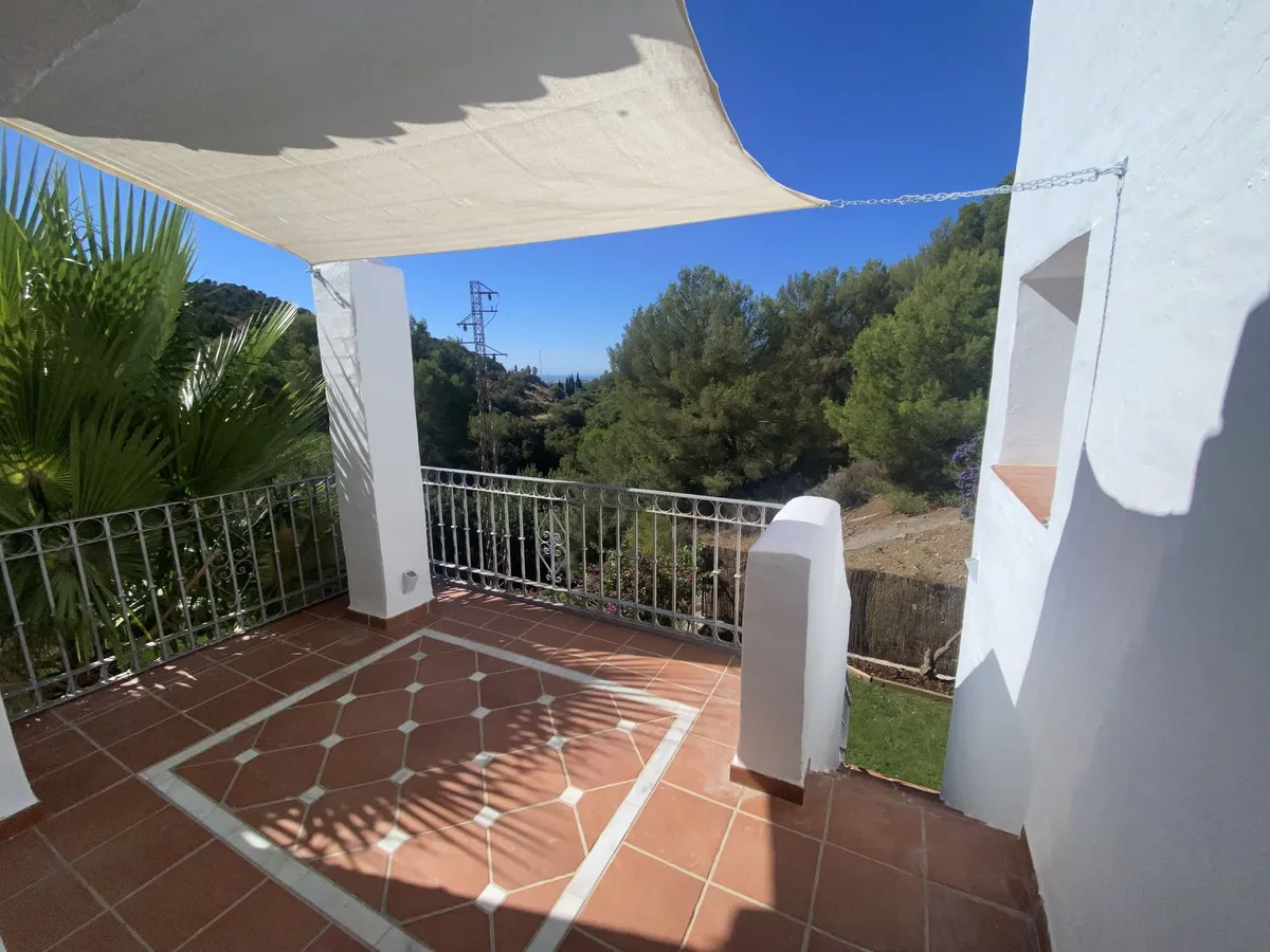 f5511eed-4667-46b4-b178-605c7433e367