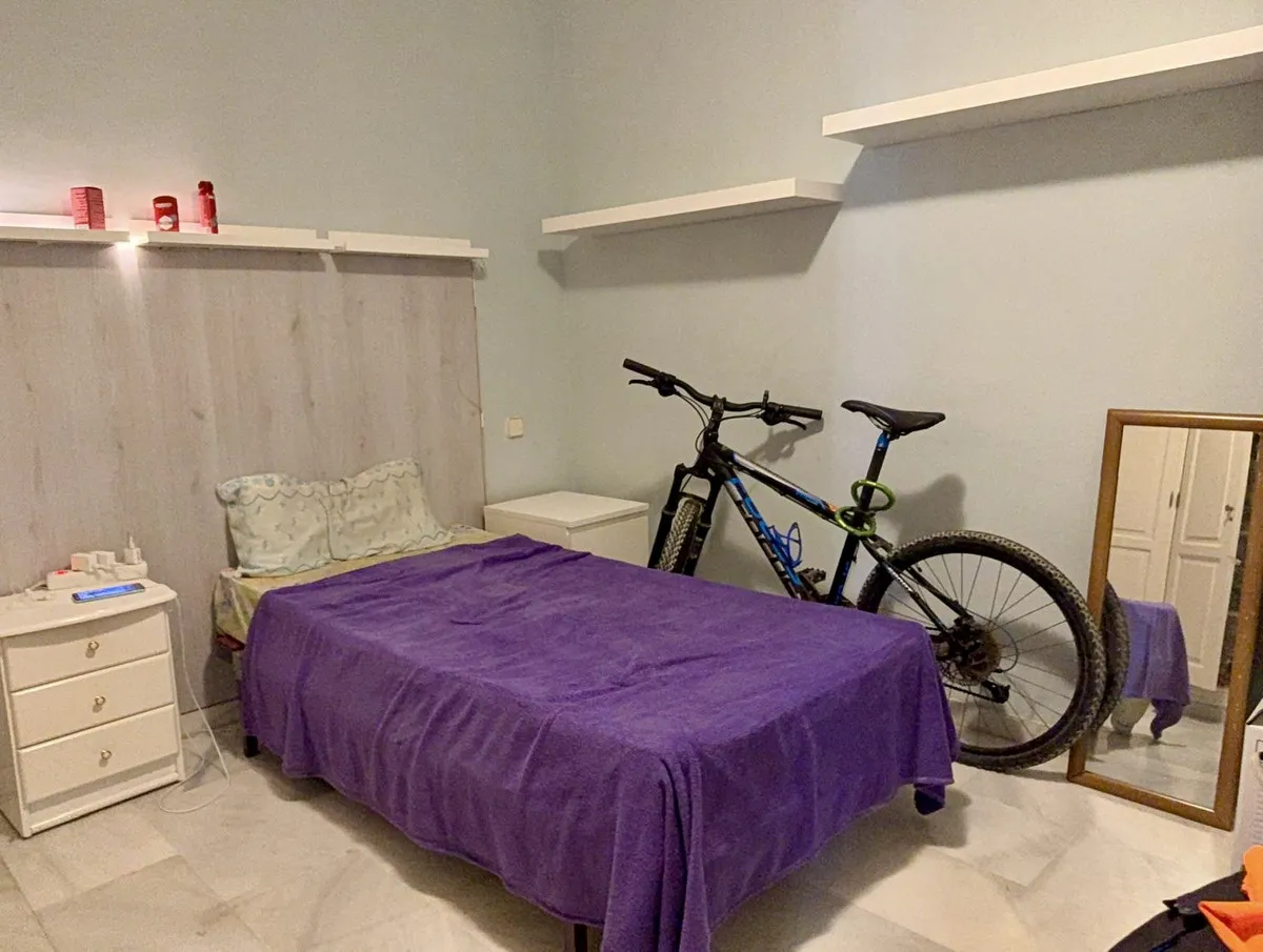 fe48b735-d355-48d4-ba33-73962098d075