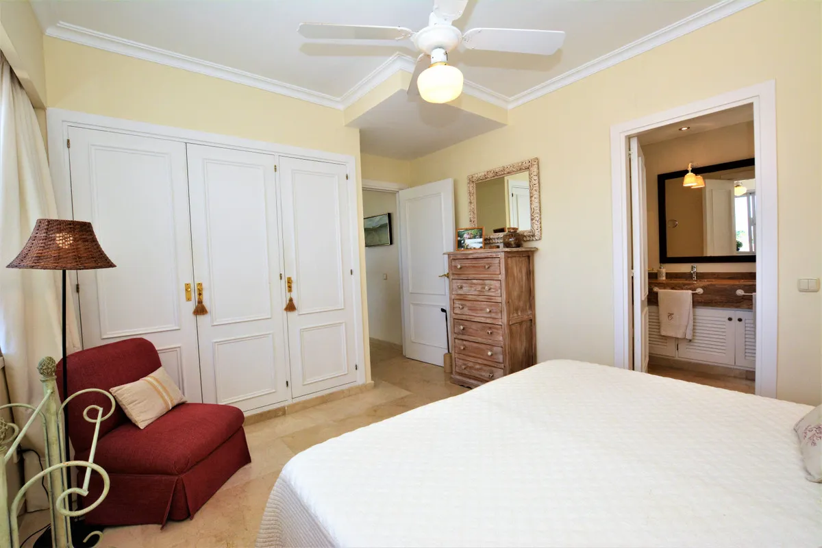 38c9542d-6aed-4bb3-b36d-89d867e264d8