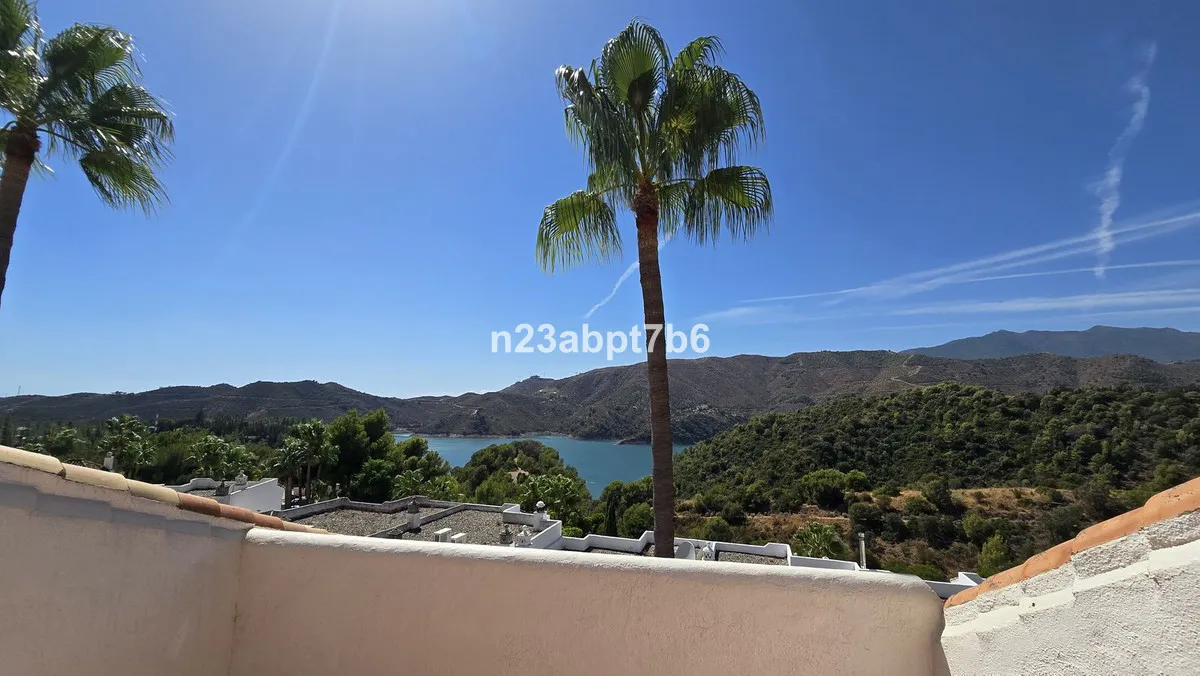 11e975c2-6e98-4c0e-8a50-3b15e8bed0b3