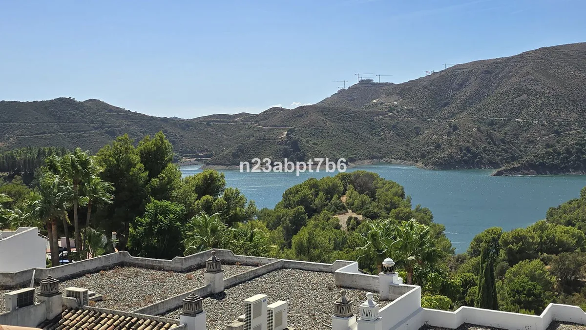 1f352fca-1582-4983-9c20-6431c0d79473