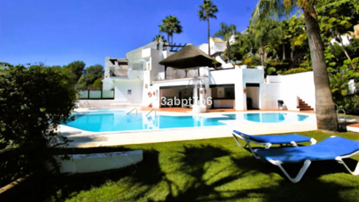 ee5d3745-3631-4755-b894-7053c56529f2