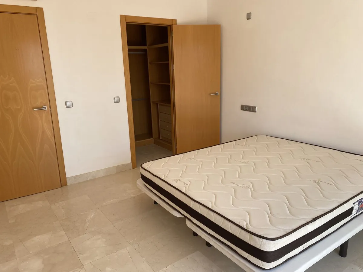 d6a943a7-491a-4ee6-96d1-db6c04b6cfe3