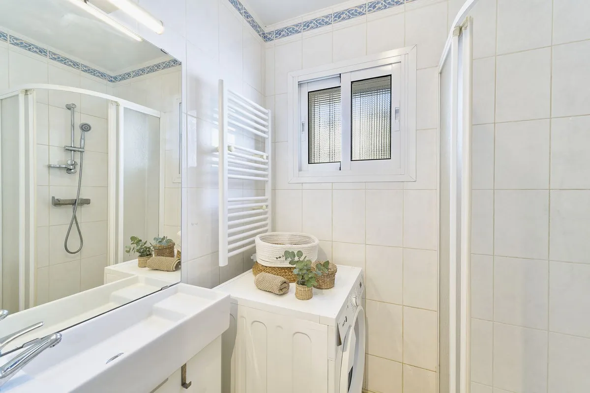 85d33322-928d-46f7-a26c-596510bc702a