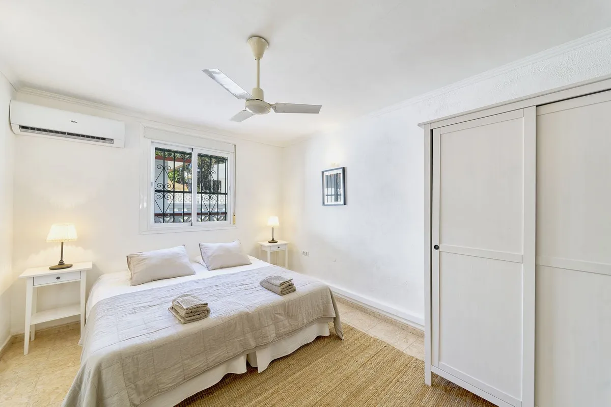 8cd882f4-f842-4e2d-ac2c-4e26fce7fc61