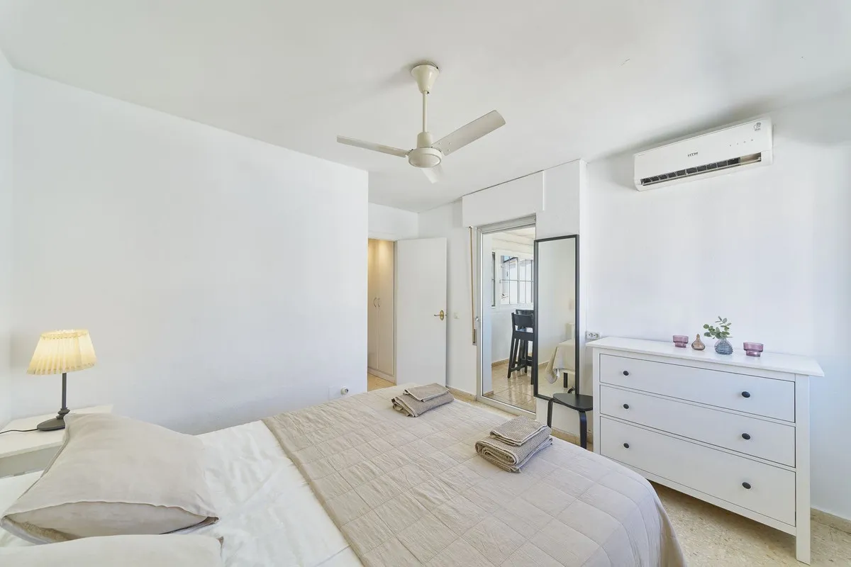 f6db4f0c-d7f4-45dc-8f9f-08e97880c3ba