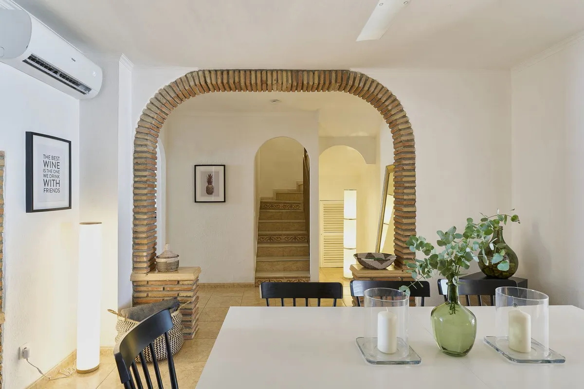 fb61fc39-6fd9-4966-9ec4-2824890f60df