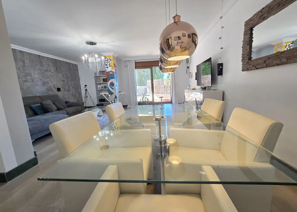 776516e7-4a58-4bc3-aff0-dc5d05095573