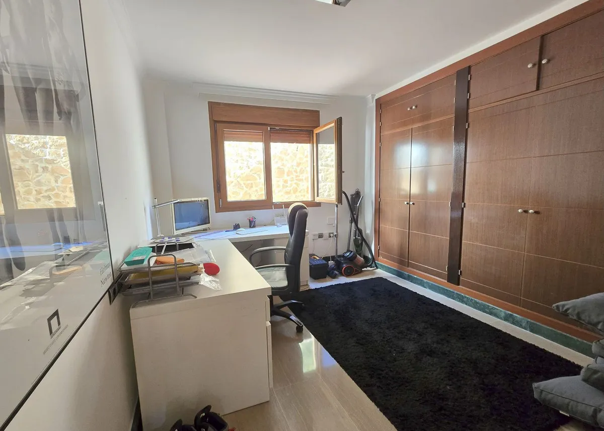 888251c5-44ba-4cd4-abae-8c851fd11e9f