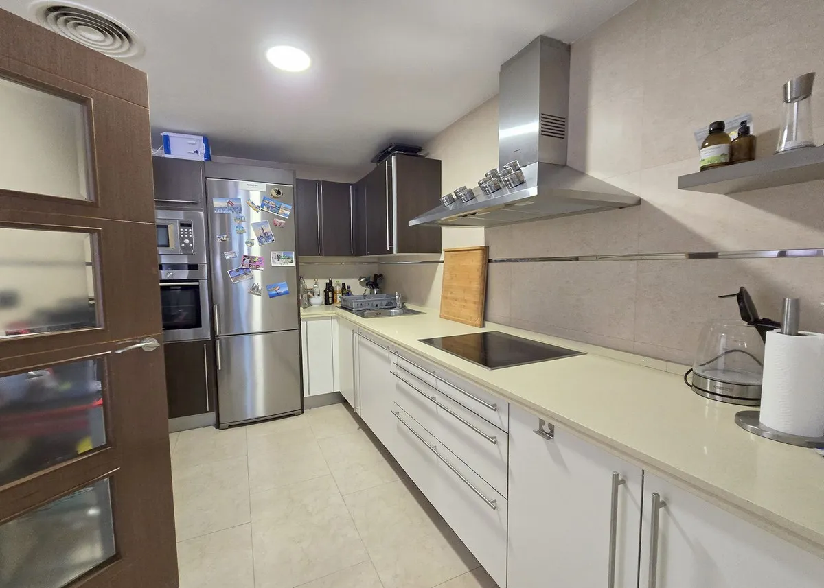 c6a7e6ee-a51c-427b-86c2-e7aba1bb434b