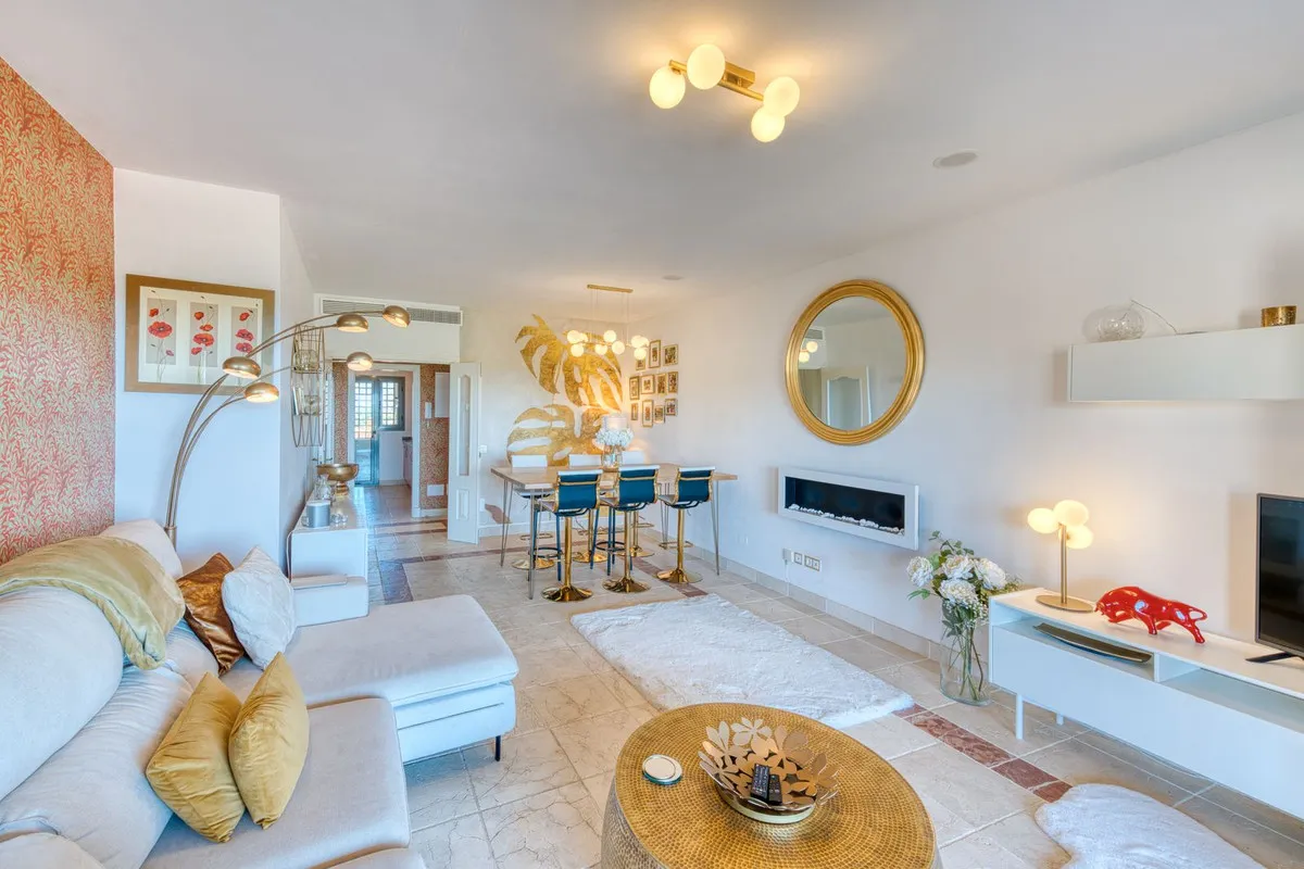 3be550a3-5c17-48f3-803a-6cf21d99d85a