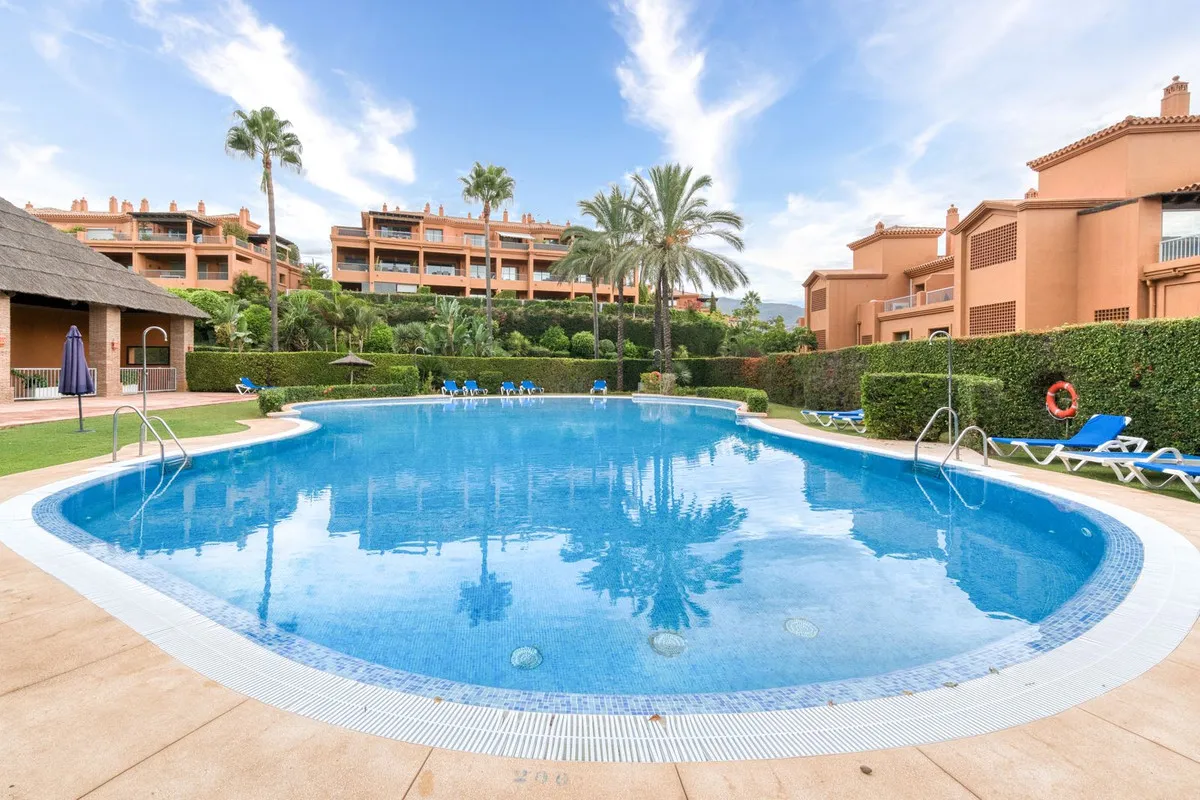 5120651d-b8b0-425d-b0e2-e227aed30045