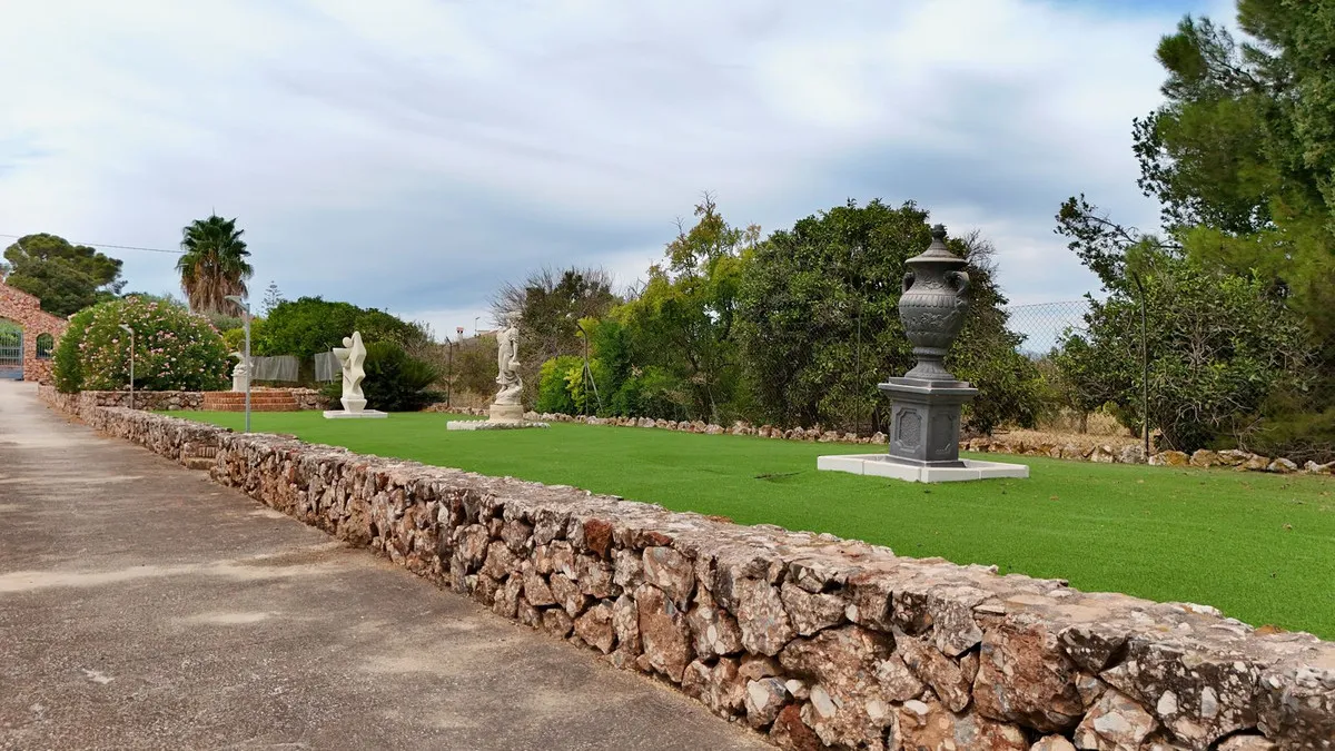 00ef6bbc-4d2d-4e2c-8ba1-e3984a04a5ab